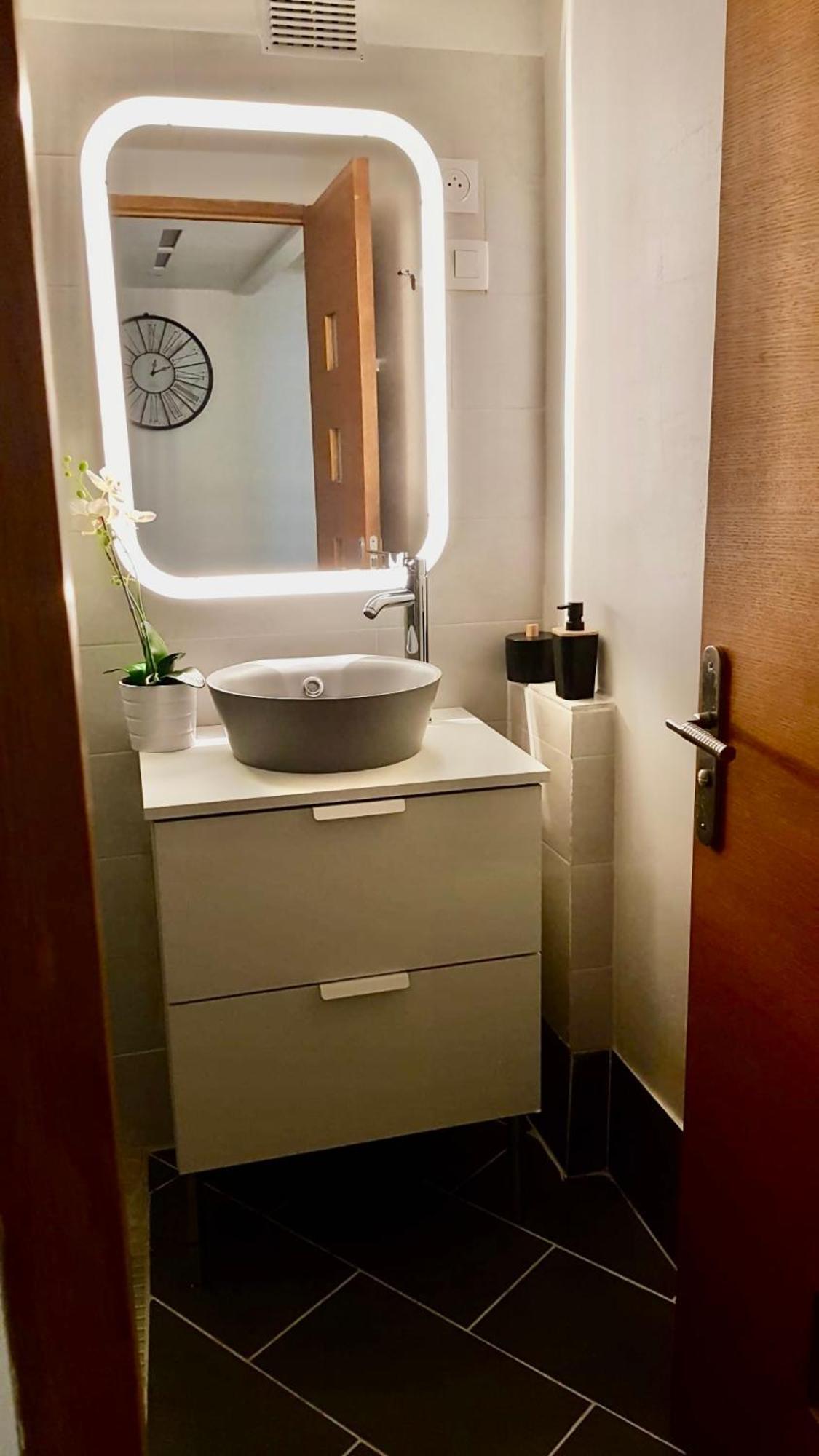 Spacious Town House With Balcony Montagnac  Kültér fotó