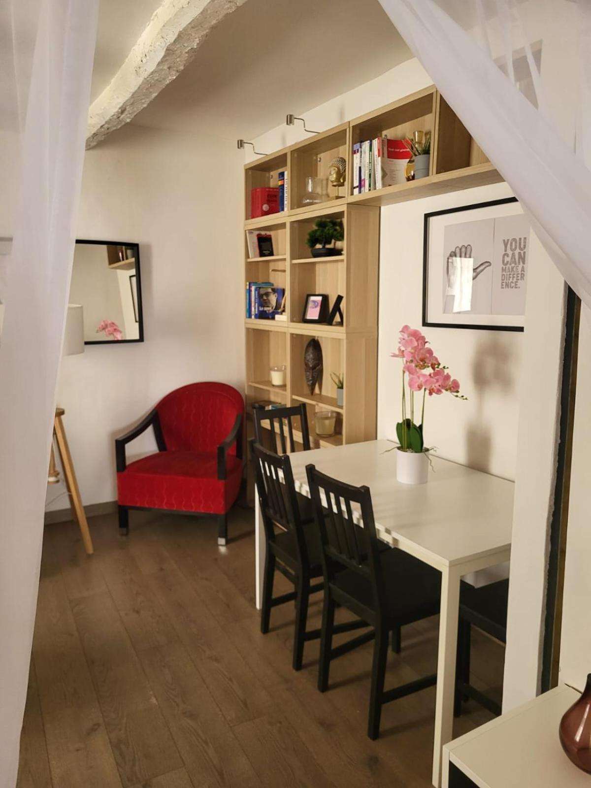 Spacious Town House With Balcony Montagnac  Kültér fotó