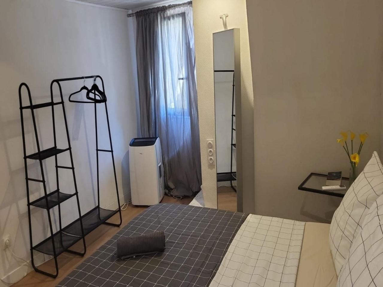 Spacious Town House With Balcony Montagnac  Kültér fotó