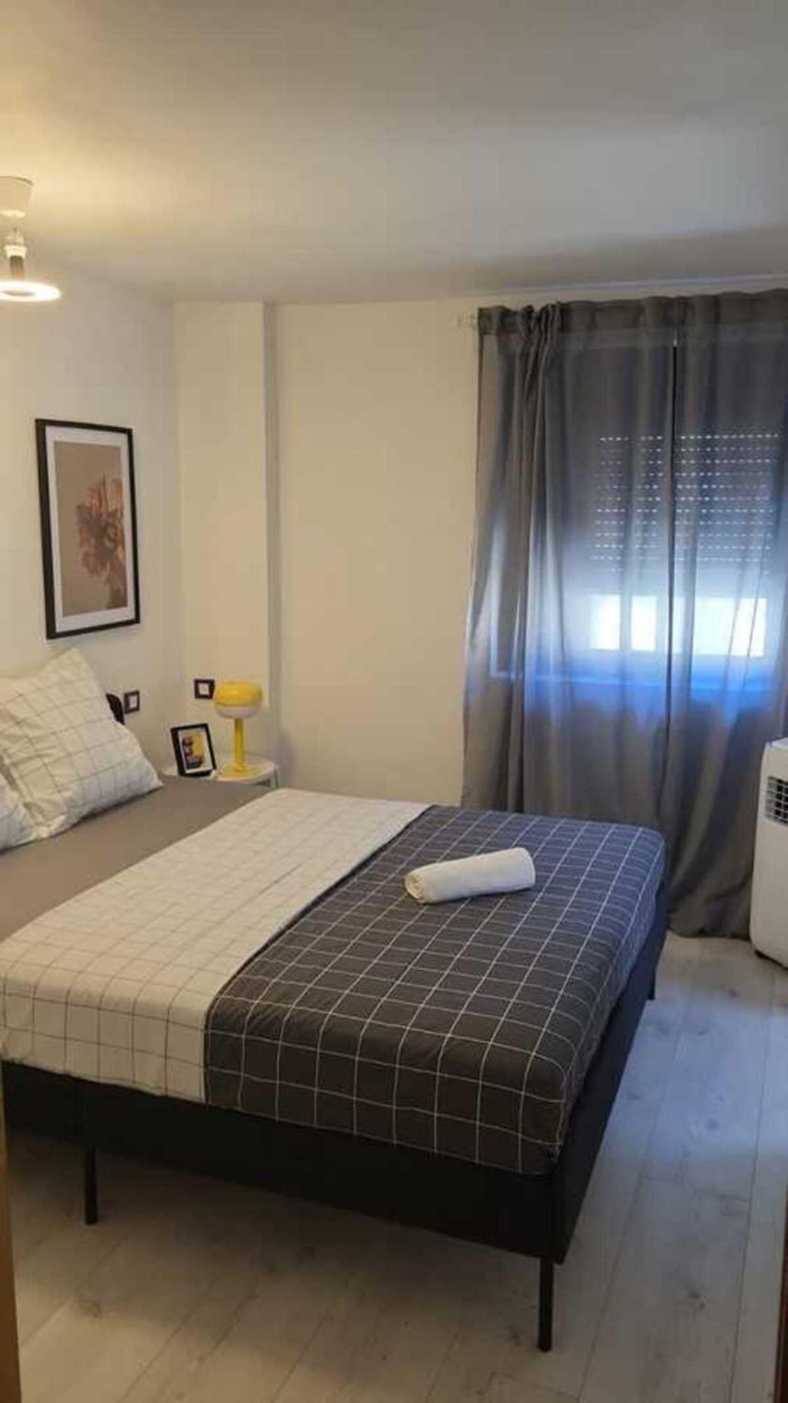 Spacious Town House With Balcony Montagnac  Kültér fotó